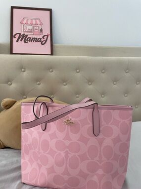 NWOT Pink Coach City Tote